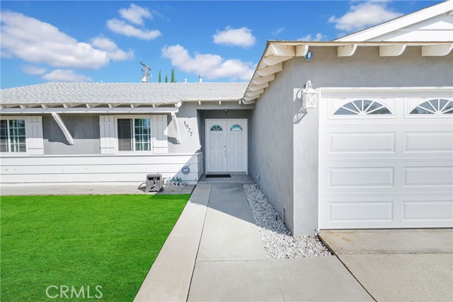 Detail Gallery Image 2 of 18 For 1977 Longview Dr, Corona,  CA 92882 - 4 Beds | 2 Baths