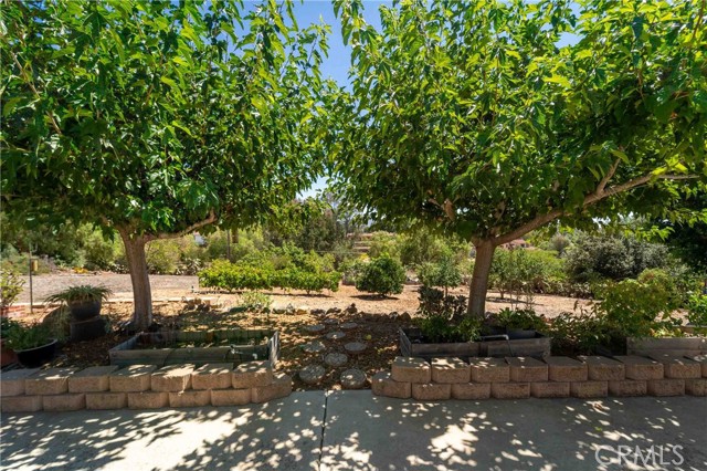 520 Woodland Hills Drive, Escondido CA: https://media.crmls.org/medias/fcf380be-ddc3-4c25-bb13-54113fce4d4a.jpg