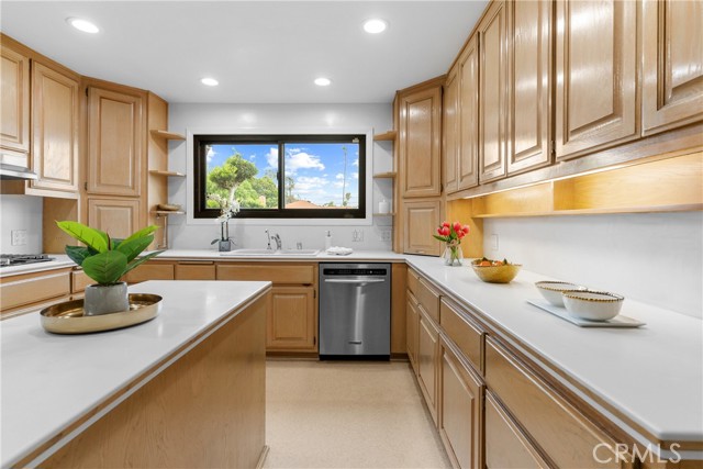 12319 Aneta Street, Culver City CA: https://media.crmls.org/medias/fcf39656-980e-4196-8a24-0c144855cd2d.jpg