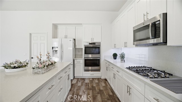 Detail Gallery Image 13 of 75 For 4727 W Vahan Ct, Lancaster,  CA 93536 - 5 Beds | 4 Baths