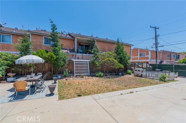 1120 W Chestnut Street, Anaheim CA: https://media.crmls.org/medias/fcf47251-0b67-4198-9295-ed6b986b9185.jpg