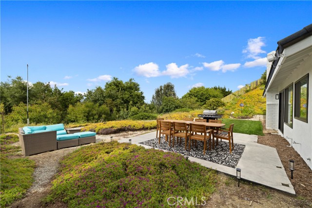 3310 Punta Del Este Drive, Hacienda Heights CA: https://media.crmls.org/medias/fcf52e8a-75f3-467e-ba38-dbda52f0be7b.jpg