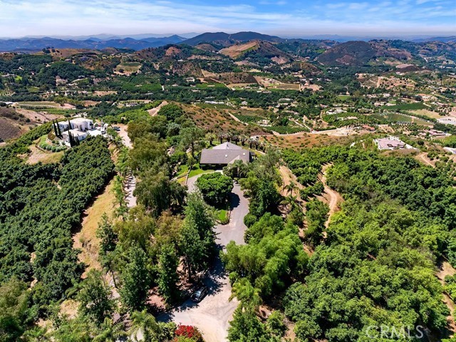 Detail Gallery Image 8 of 62 For 44665 La Cruz Dr, Temecula,  CA 92590 - 3 Beds | 3 Baths