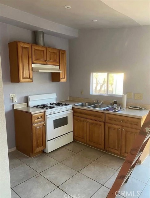 11073 Arlington, Riverside CA: https://media.crmls.org/medias/fcf5bbfc-54df-4d88-9fd7-762376ba3008.jpg