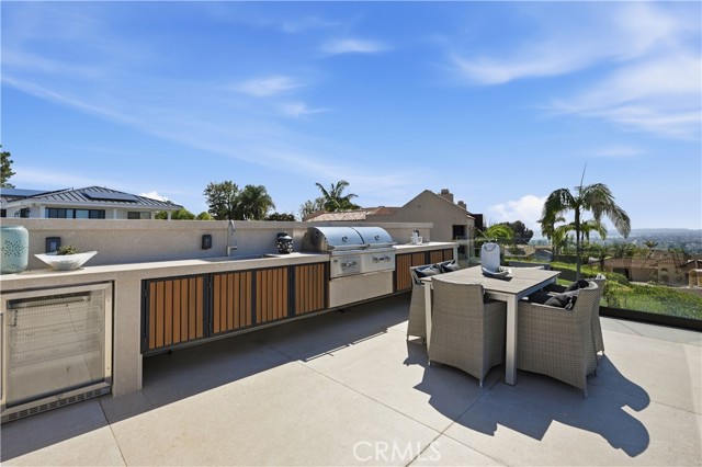 Detail Gallery Image 62 of 72 For 5108 Gordon Ln, San Diego,  CA 92109 - 4 Beds | 5/1 Baths