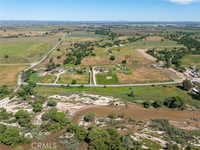 Detail Gallery Image 16 of 25 For 6430 N River Rd, Paso Robles,  CA 93446 - – Beds | – Baths