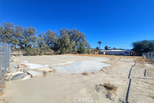 17360 N Indian Canyon Drive, North Palm Springs, California 92258, ,Land,For Sale,17360 N Indian Canyon Drive,CRCV24221927