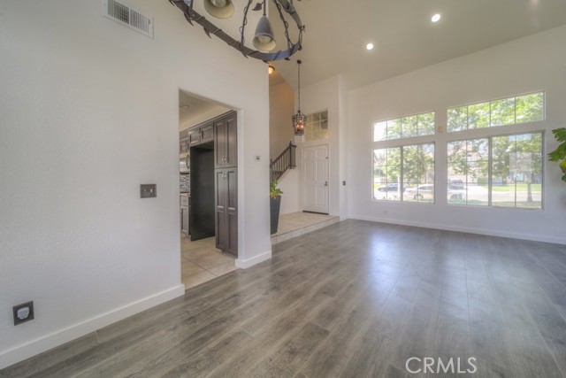 Detail Gallery Image 12 of 72 For 13220 Broken Bit Cir, Corona,  CA 92883 - 4 Beds | 2/1 Baths