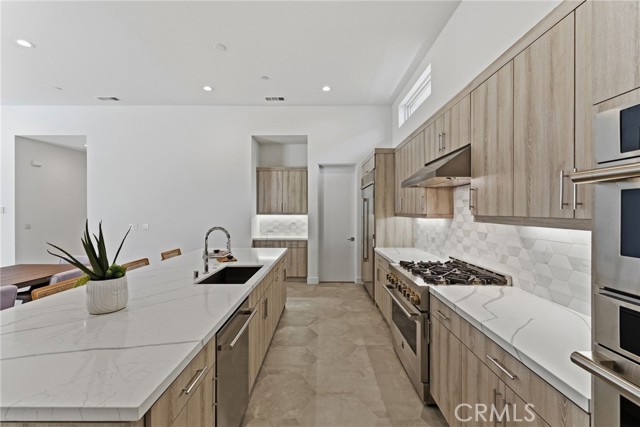 Detail Gallery Image 7 of 23 For 1403 Celadon St, Palm Springs,  CA 92262 - 3 Beds | 3 Baths