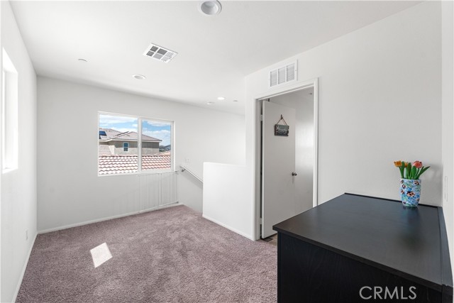 2436 Lugar Bonito Court, Rosamond CA: https://media.crmls.org/medias/fcf9a0c8-01ce-446a-a7a3-a574eda858b0.jpg