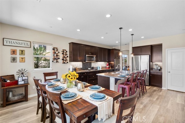 35403 Laurel Tree Court, Winchester CA: https://media.crmls.org/medias/fcfa1ef4-7d74-4bcc-942c-d4e54424b4ac.jpg