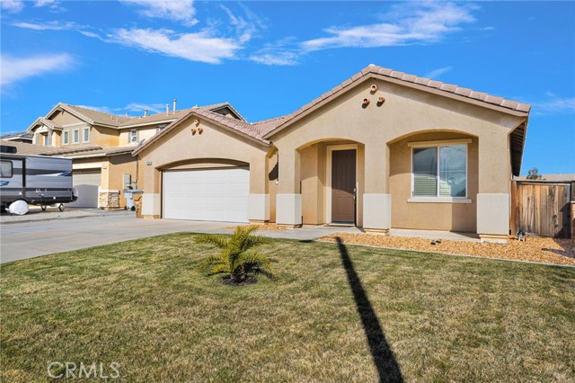 Detail Gallery Image 3 of 50 For 13720 Adams St, Oak Hills,  CA 92344 - 4 Beds | 2 Baths