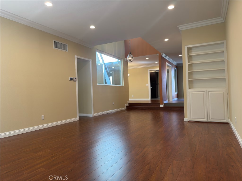 MLS #WS26163685 image #5