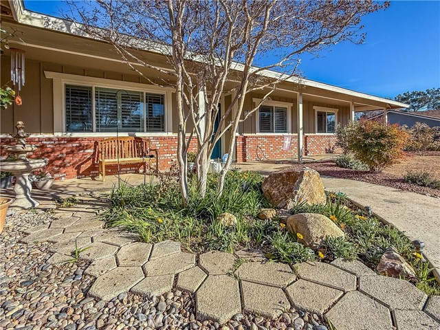 Detail Gallery Image 2 of 3 For 7721 Langdon Ave, Hesperia,  CA 92345 - 3 Beds | 2 Baths