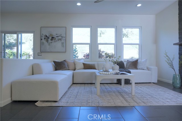 Detail Gallery Image 20 of 56 For 857 via Barquero, San Marcos,  CA 92069 - 4 Beds | 2/1 Baths