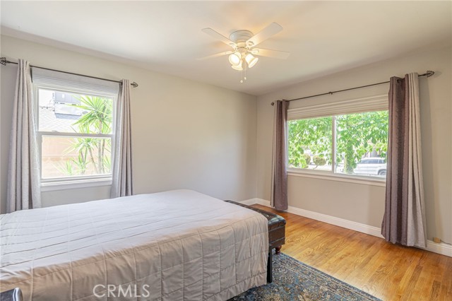 Detail Gallery Image 13 of 31 For 8404 Glenoaks Bld, Sun Valley,  CA 91352 - 3 Beds | 2 Baths