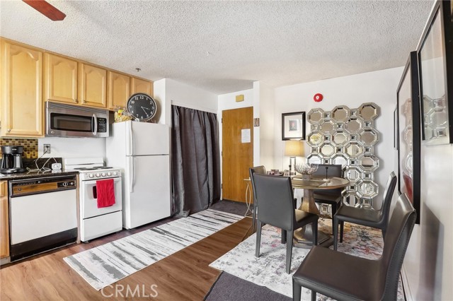 Detail Gallery Image 7 of 53 For 351 N Ford Ave #215,  Fullerton,  CA 92832 - 1 Beds | 1 Baths