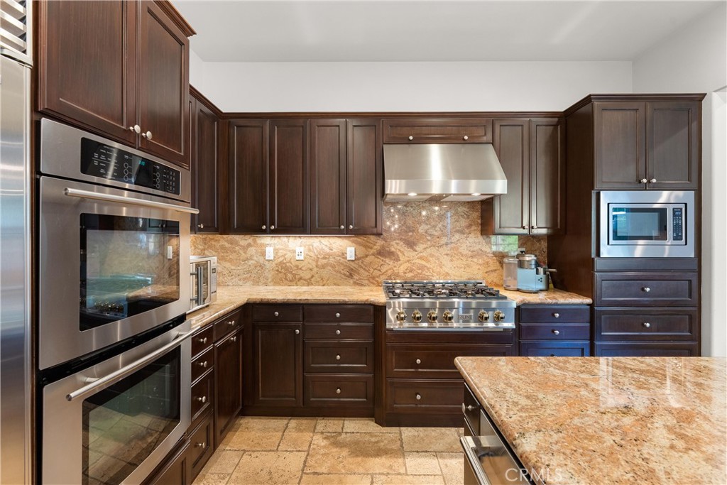 MLS #OC25244940 image #16