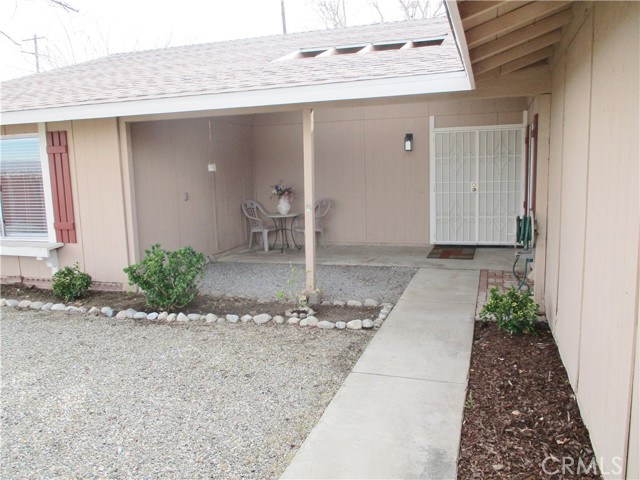 Detail Gallery Image 4 of 31 For 16999 Lorene Dr, Victorville,  CA 92395 - 3 Beds | 2 Baths