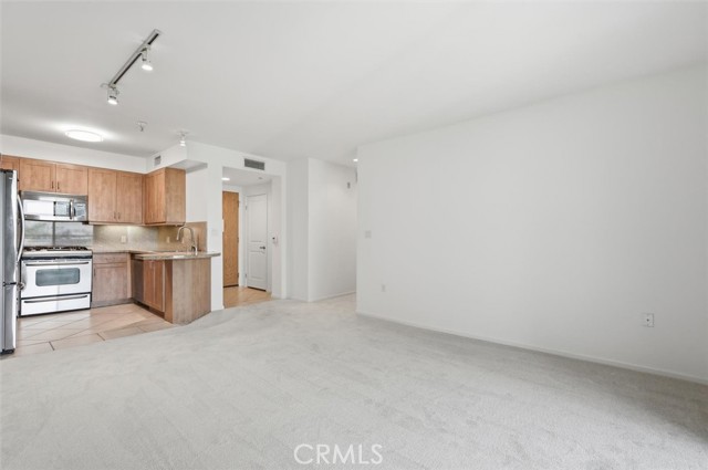 Detail Gallery Image 4 of 42 For 267 S San Pedro #315,  Los Angeles,  CA 90012 - 2 Beds | 2 Baths