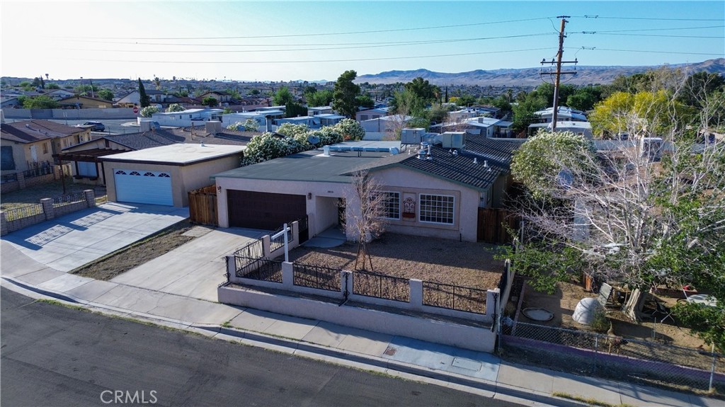 1013 Glacier Drive