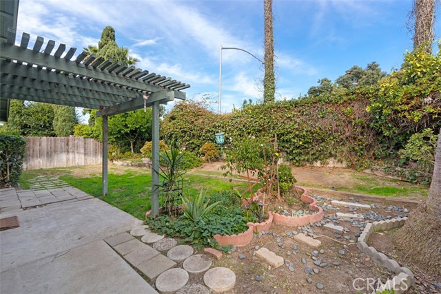 27041 Avenida Las Palmas #B, Dana Point CA: https://media.crmls.org/medias/fcff517c-2b9a-4e61-8403-70cb4abf37e1.jpg