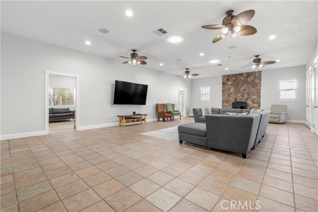 Detail Gallery Image 22 of 48 For 6998 Summit Valley Rd, Hesperia,  CA 92345 - 2 Beds | 2 Baths