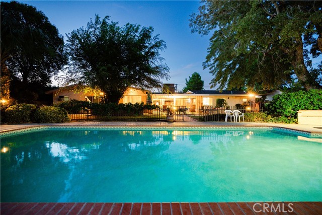 Front Image Thumbnail for CRSR26185872