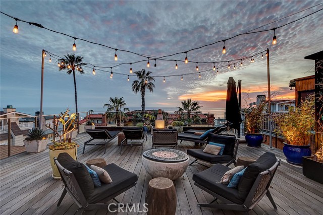 3205 Bayview Drive, Manhattan Beach, California 90266, 5 Bedrooms Bedrooms, ,5 BathroomsBathrooms,Residential,For Sale,Bayview,SB26067701