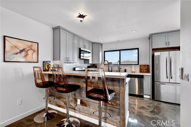 Detail Gallery Image 11 of 58 For 61910 Sunburst, Joshua Tree,  CA 92252 - 2 Beds | 1 Baths