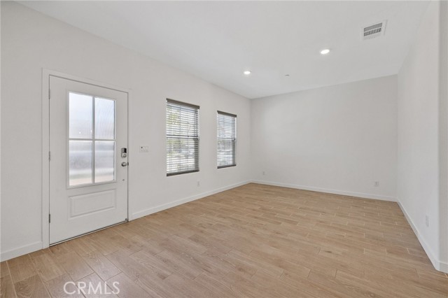 1754 N Aster Lake Road, Hanford CA: https://media.crmls.org/medias/fd00f84b-cdca-4590-b22d-614405201b76.jpg