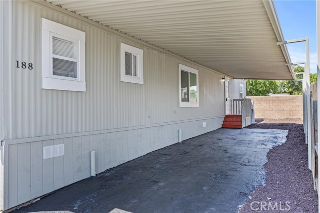 Detail Gallery Image 31 of 52 For 188 Kings Ln, Bakersfield,  CA 93308 - 2 Beds | 1 Baths