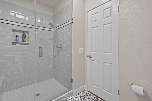 22255 1/4 Erwin Street, Woodland Hills CA: https://media.crmls.org/medias/fd0179f8-0a0f-49c0-8ba1-ea29795f74ab.jpg