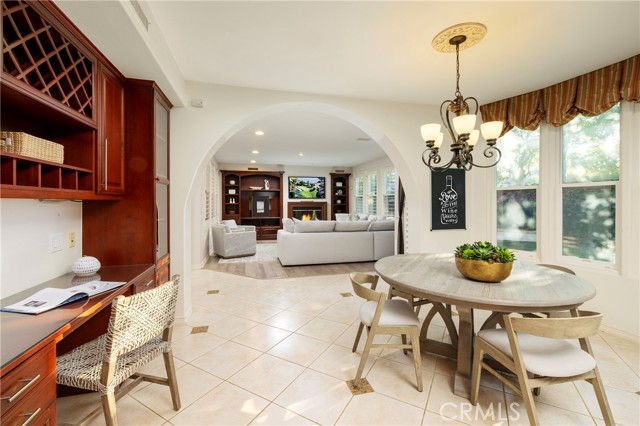 Detail Gallery Image 10 of 45 For 6471 Frampton Cir, Huntington Beach,  CA 92648 - 5 Beds | 4/1 Baths