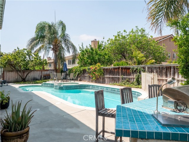 7351 Citrus Valley Avenue, Eastvale CA: https://media.crmls.org/medias/fd02c1ed-9848-4184-8f27-358e02ee171a.jpg