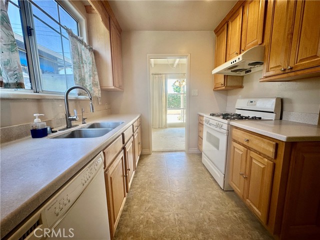 1712 Whitehurst