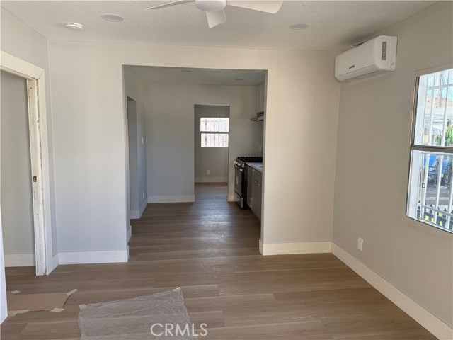 Detail Gallery Image 22 of 37 For 138 E 60th St, Los Angeles,  CA 90003 - – Beds | – Baths