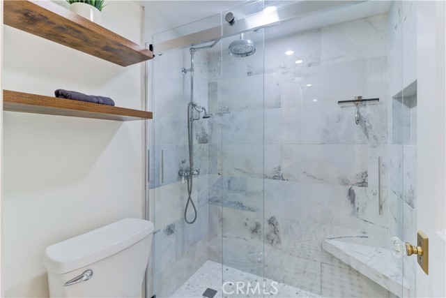 40 Lobelia, Rancho Santa Margarita CA: https://media.crmls.org/medias/fd03b6e7-7d52-4b4b-9fc0-84c22926b2f8.jpg