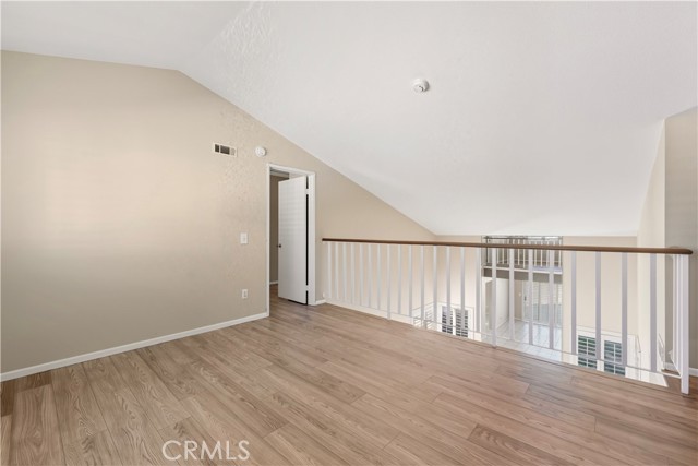 Detail Gallery Image 11 of 29 For 761 Kingfisher, Corona,  CA 92879 - 3 Beds | 2/1 Baths