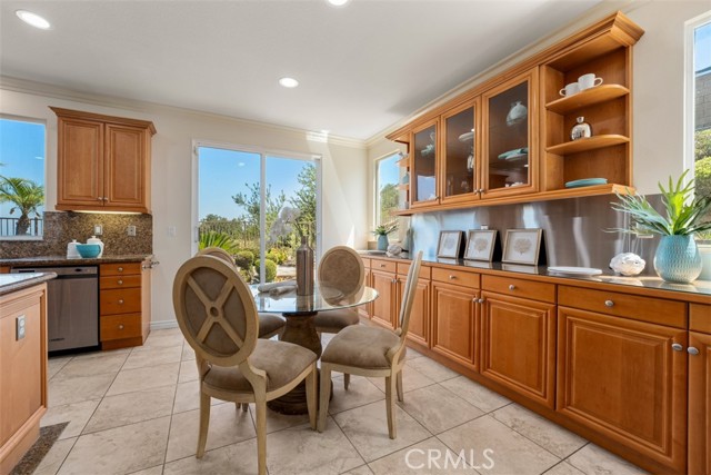 2889 Muir Trail Drive, Fullerton CA: https://media.crmls.org/medias/fd040454-baab-4733-acb4-7a413365af5a.jpg