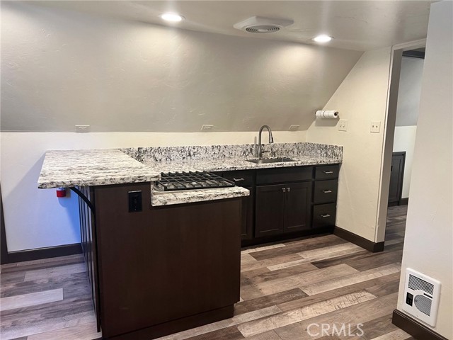 23775 APT A Lake Drive, Crestline CA: https://media.crmls.org/medias/fd040db2-5949-4380-a0f3-0fb10114db76.jpg
