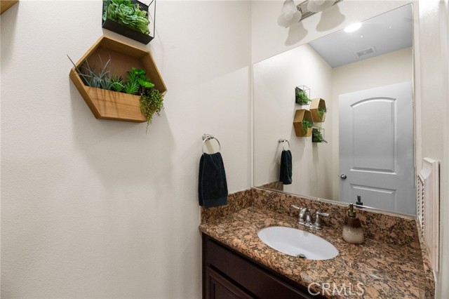 Detail Gallery Image 25 of 69 For 35469 Summerholly Ln, Murrieta,  CA 92563 - 5 Beds | 3/1 Baths