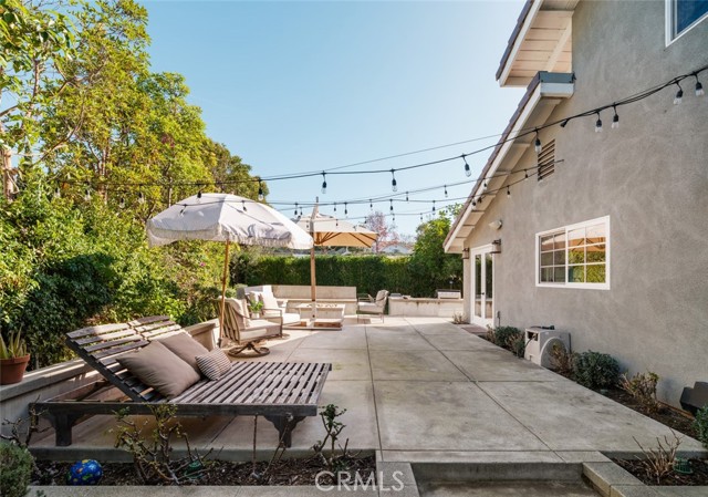 2056 Port Weybridge, Newport Beach CA: https://media.crmls.org/medias/fd048915-68bf-4567-a8e9-4538f11b2a38.jpg