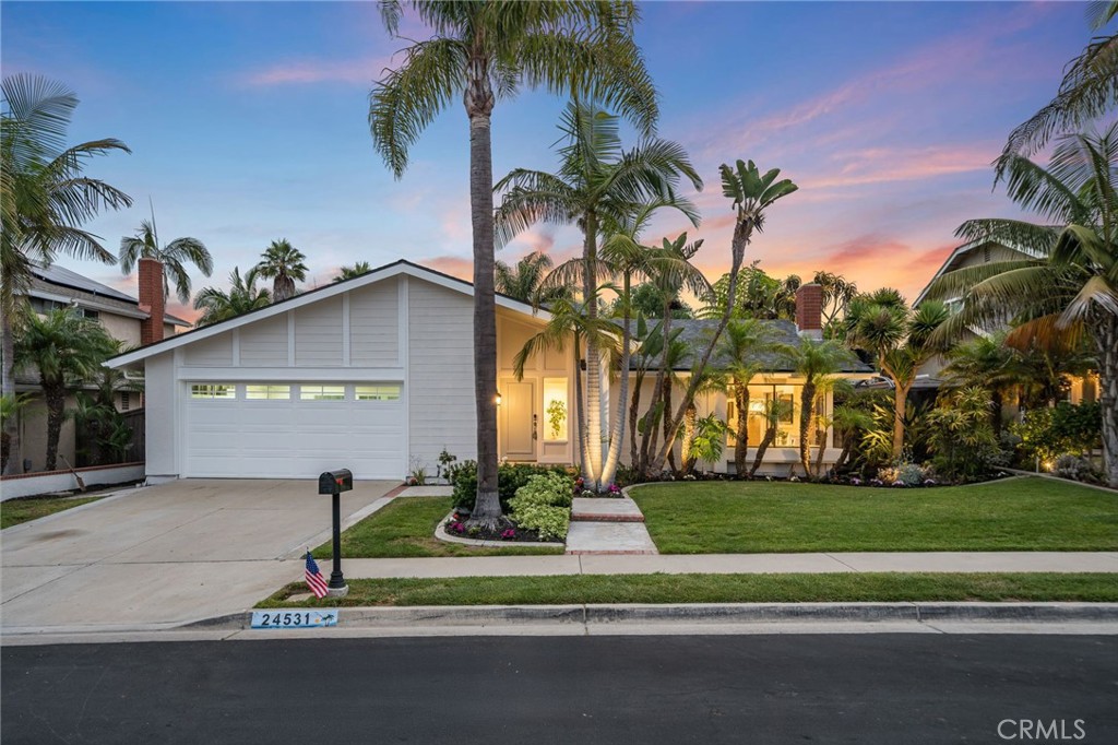 MLS #OC25163941 img 1