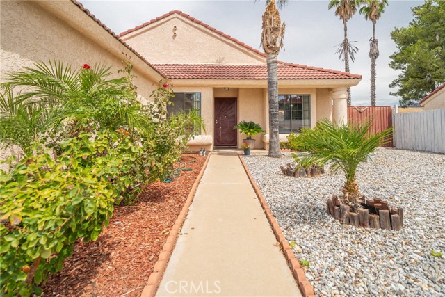 Detail Gallery Image 4 of 28 For 23540 Swan St, Moreno Valley,  CA 92557 - 4 Beds | 2 Baths