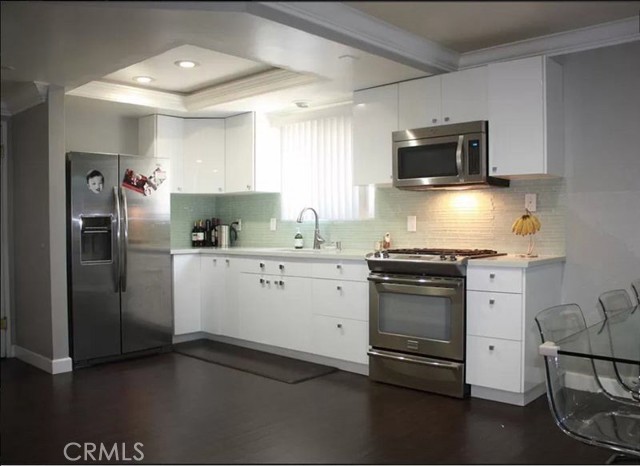 154 Fairview Street, Santa Ana CA: https://media.crmls.org/medias/fd05451e-39f9-4486-9ed8-d67d00946f3a.jpg