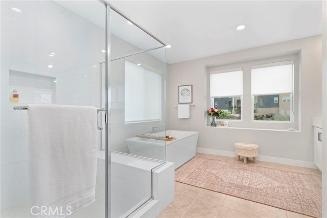 Detail Gallery Image 32 of 74 For 27018 California Ct, Valencia,  CA 91381 - 4 Beds | 4/1 Baths
