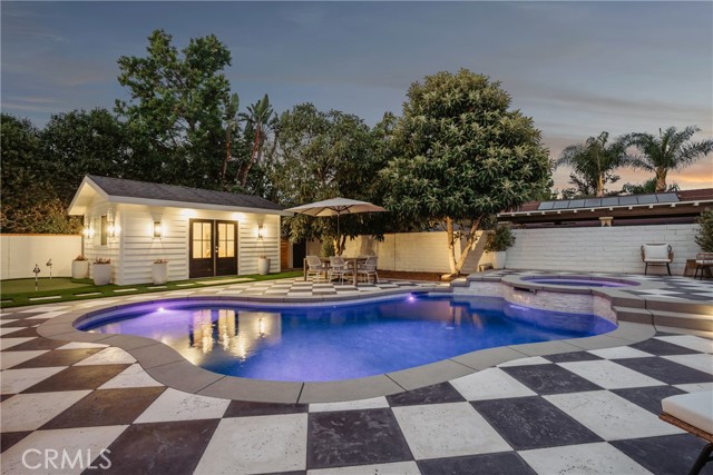 Detail Gallery Image 10 of 61 For 13822 Henstridge Cir, Tustin,  CA 92780 - 4 Beds | 3 Baths