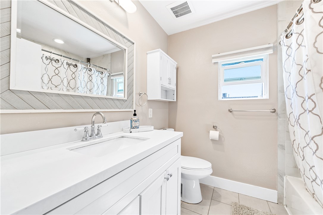 Detail Gallery Image 28 of 44 For 1632 Iowa a,  Costa Mesa,  CA 92626 - 2 Beds | 1 Baths