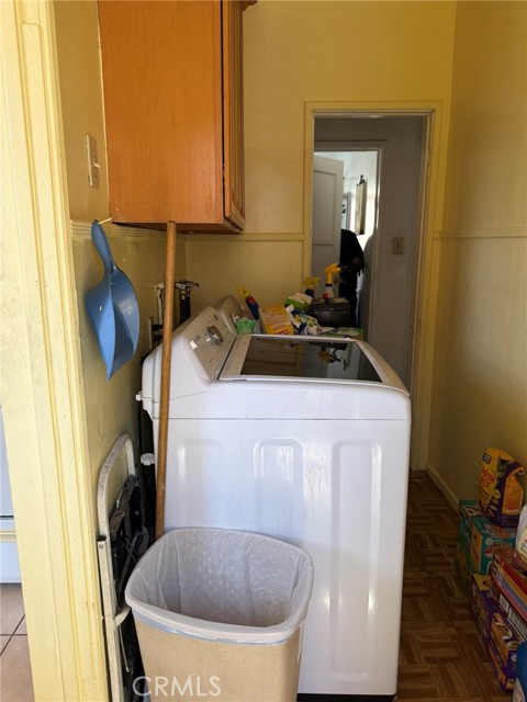 1229 E 89th Street, Los Angeles CA: https://media.crmls.org/medias/fd06812c-2598-4dcf-b9cb-4c55baf4162b.jpg